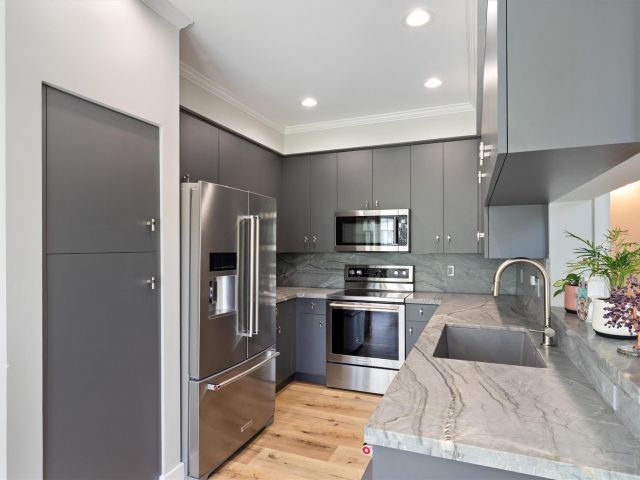 Продажа дома по адресу 21470 Saint Andrews Grand Cir 12 - фото 6073920