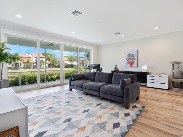 Продажа дома по адресу 21470 Saint Andrews Grand Cir 12 - фото 6073922