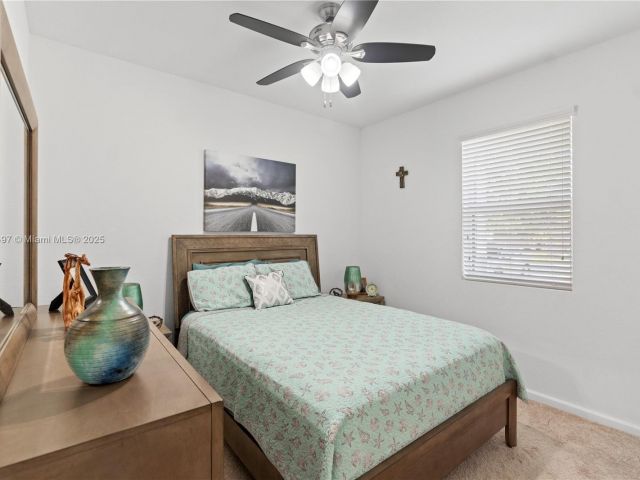 Продажа дома по адресу 28113 SW 132nd Ave - фото 6198117