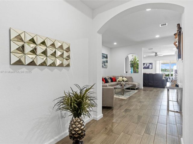 Продажа дома по адресу 28113 SW 132nd Ave - фото 6198121