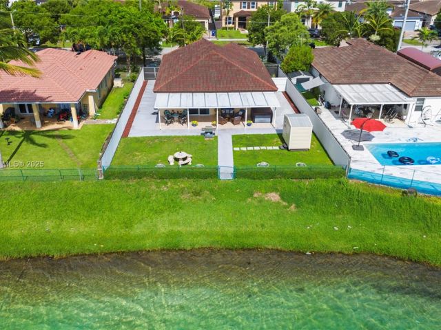 Продажа дома по адресу 28113 SW 132nd Ave - фото 6198126