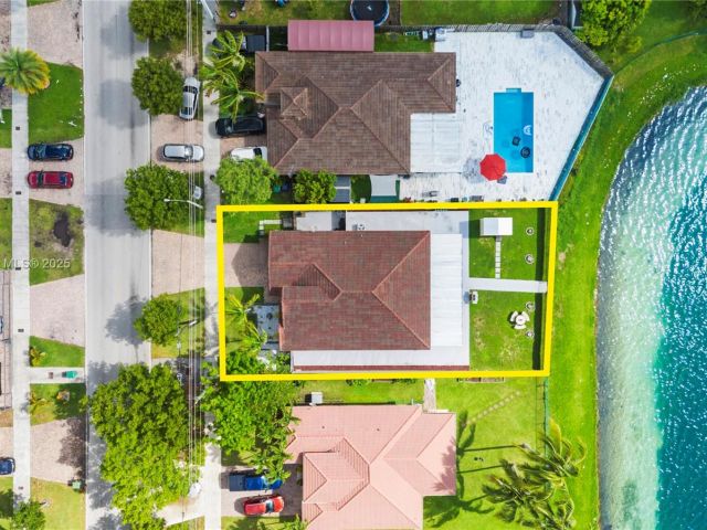 Продажа дома по адресу 28113 SW 132nd Ave - фото 6198127