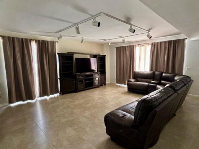 Продажа дома по адресу 6382 Via Rosa - фото 6100289