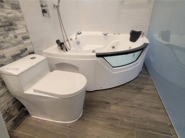 Продажа дома по адресу 14641 SW 52nd St - фото 6082689