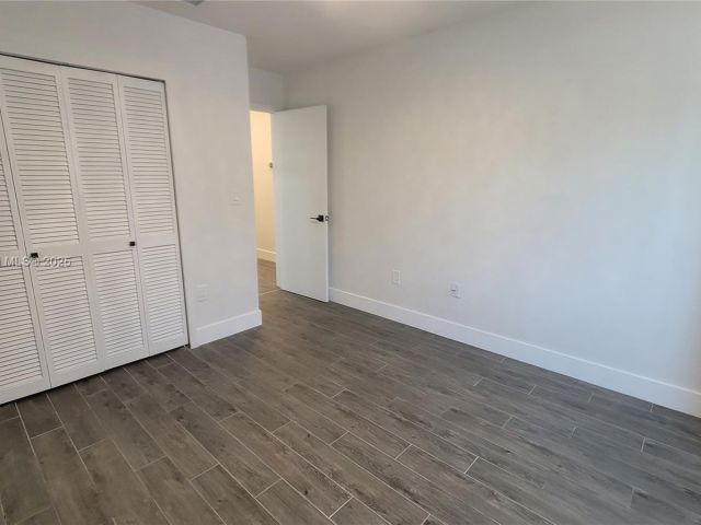 Продажа дома по адресу 14641 SW 52nd St - фото 6082694