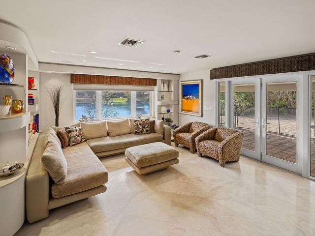 Продажа дома по адресу 3150 N 35th St - фото 6087620