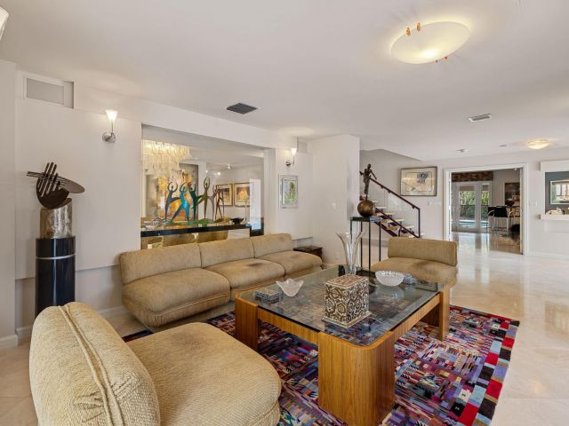 Продажа дома по адресу 3150 N 35th St - фото 6087627