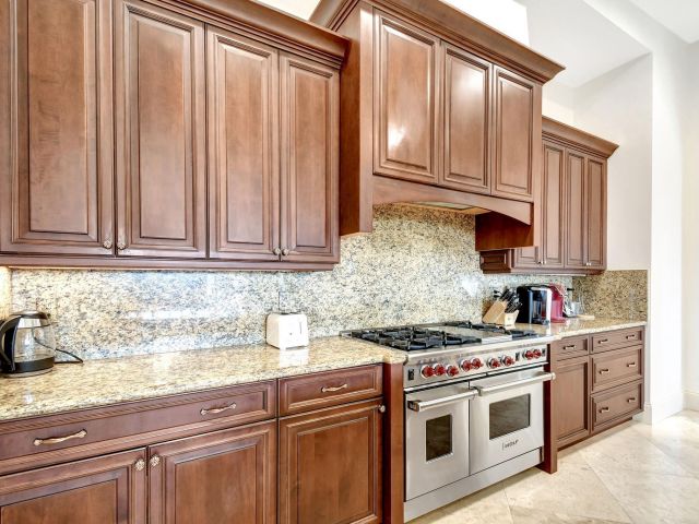 Продажа дома по адресу 6453 Montesito Street - фото 6102117