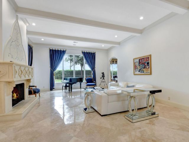 Продажа дома по адресу 6453 Montesito Street - фото 6102123