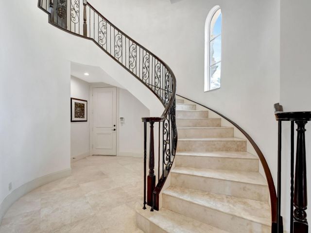 Продажа дома по адресу 6453 Montesito Street - фото 6102125