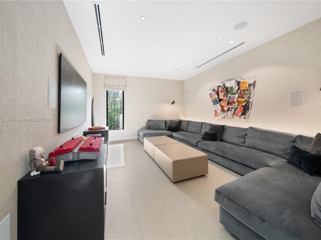 Продажа дома по адресу 9450 SW 98th St - фото 6085107