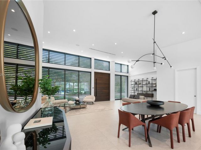 Продажа дома по адресу 9450 SW 98th St - фото 6085108