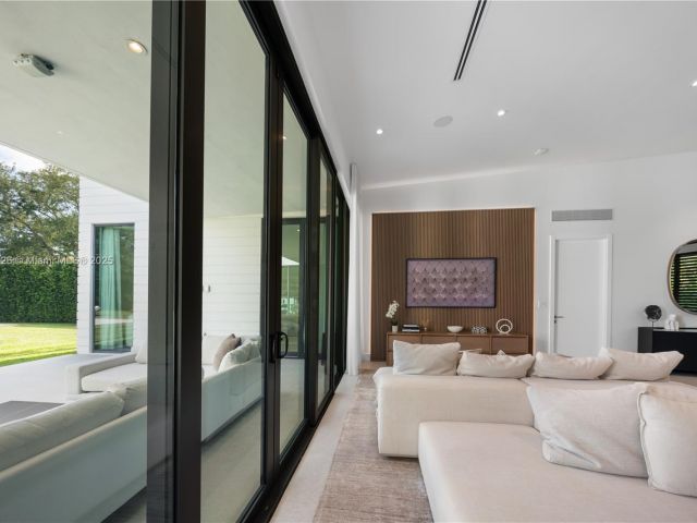 Продажа дома по адресу 9450 SW 98th St - фото 6085112