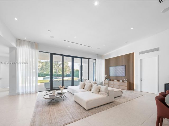 Продажа дома по адресу 9450 SW 98th St - фото 6085113