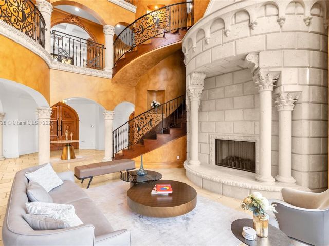 Продажа дома по адресу 1011 Rhodes Villa Ave - фото 6077860