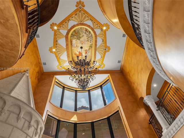 Продажа дома по адресу 1011 Rhodes Villa Ave - фото 6077862