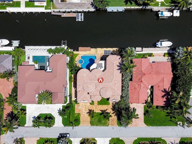 Продажа дома по адресу 1011 Rhodes Villa Ave - фото 6077868