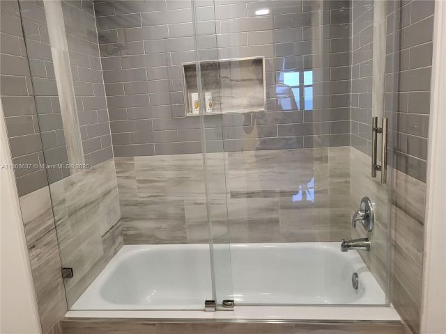 Квартира в аренду номер1002 - фото 6081092