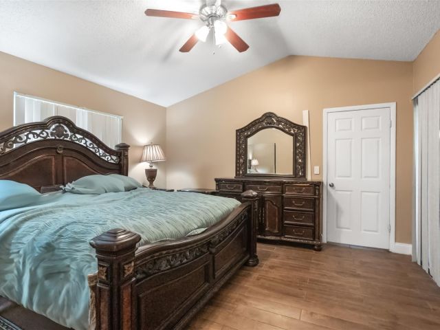 Продажа дома по адресу 22388 Swordfish Dr - фото 6090488