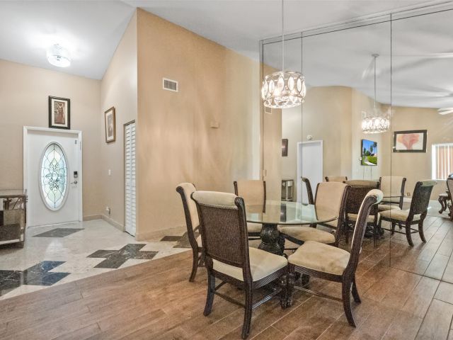 Продажа дома по адресу 22388 Swordfish Dr - фото 6090492