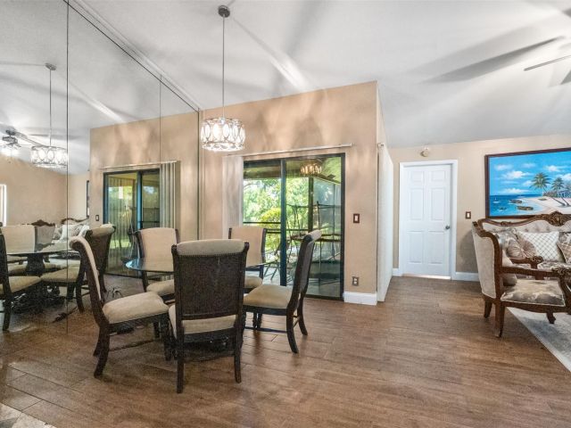 Продажа дома по адресу 22388 Swordfish Dr - фото 6090493