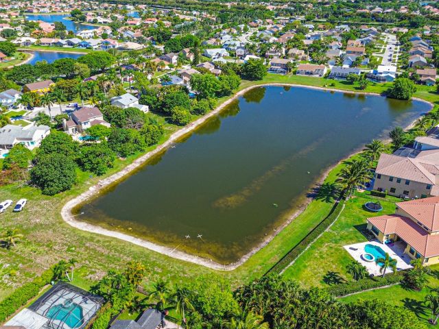 Продажа дома по адресу 22388 Swordfish Dr - фото 6090496