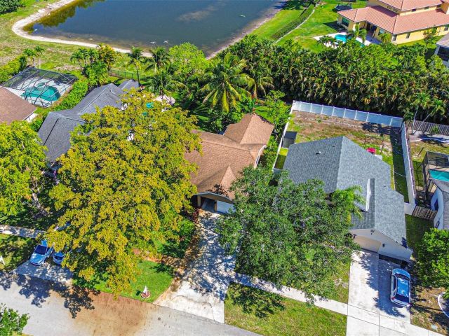 Продажа дома по адресу 22388 Swordfish Dr - фото 6090497