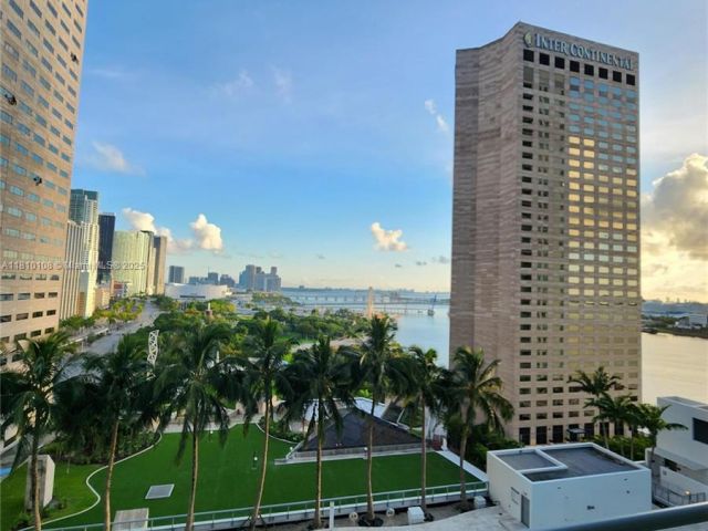 Продажа квартиры #1822 - фото 6081235