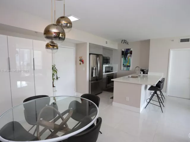 Продажа квартиры #1822 - фото 6081243