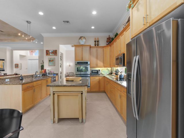 Продажа дома по адресу 7406 Carmela Way - фото 6080638