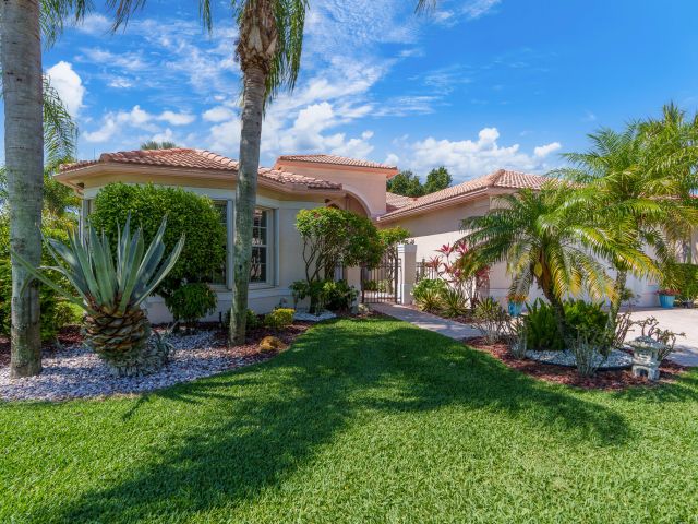 Продажа дома по адресу 7406 Carmela Way - фото 6080648