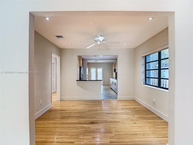 Продажа дома по адресу 2810 Crystal Ct - фото 6079524