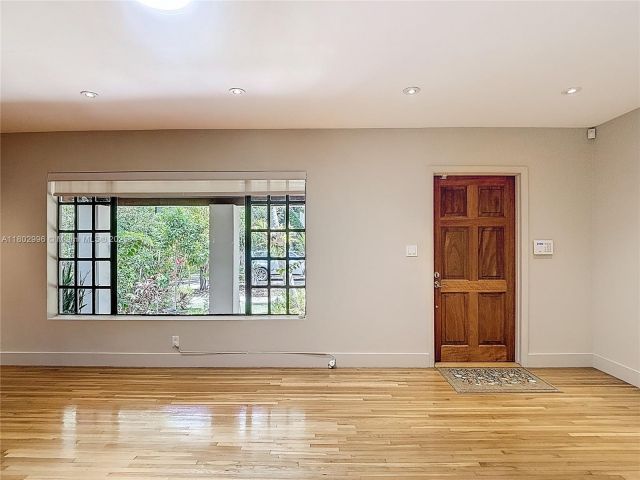 Продажа дома по адресу 2810 Crystal Ct - фото 6079526