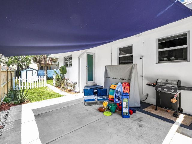 Дом в аренду по адресу 505 N Ocean Blvd - фото 6117625