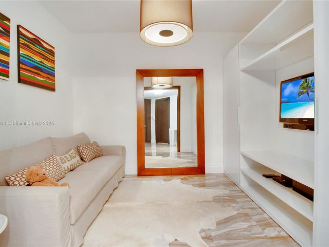 Продажа квартиры #2615 - фото 6080113