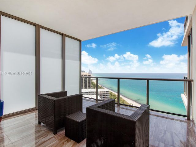 Продажа квартиры #2615 - фото 6080116