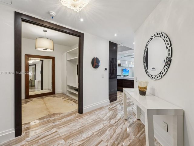 Продажа квартиры #2615 - фото 6153451