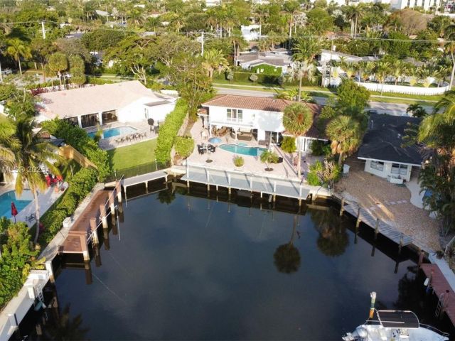 Продажа дома по адресу 2908 Bayview Dr - фото 6085577