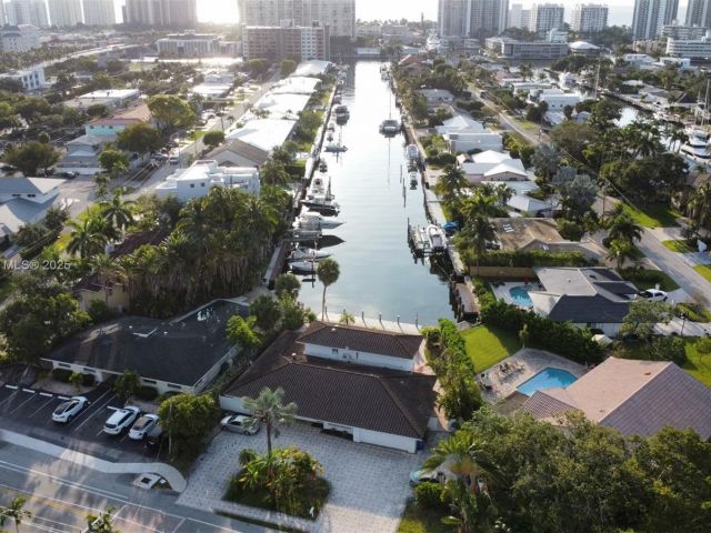 Продажа дома по адресу 2908 Bayview Dr - фото 6085582