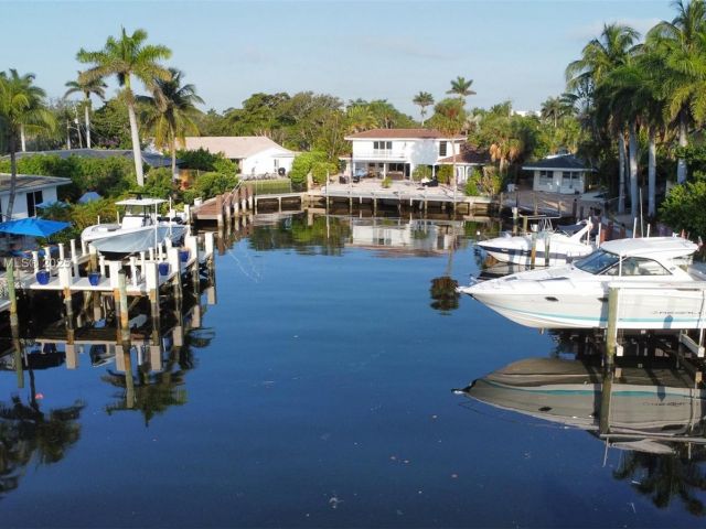 Продажа дома по адресу 2908 Bayview Dr - фото 6085583