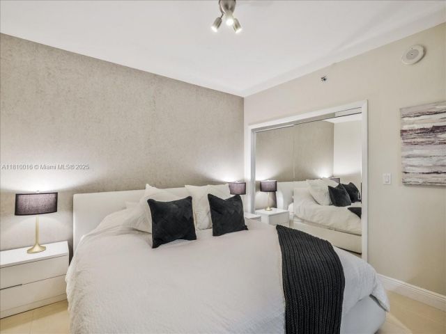 Продажа квартиры #5009 - фото 6081774