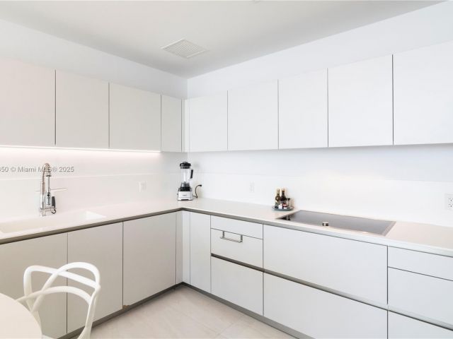 Продажа квартиры #2504 - фото 6085066