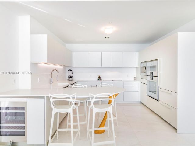 Продажа квартиры #2504 - фото 6085068