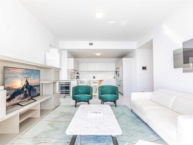 Продажа квартиры #2504 - фото 6085072