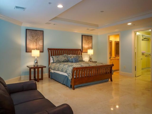 Дом в аренду по адресу 3035 Riomar St - фото 6114611