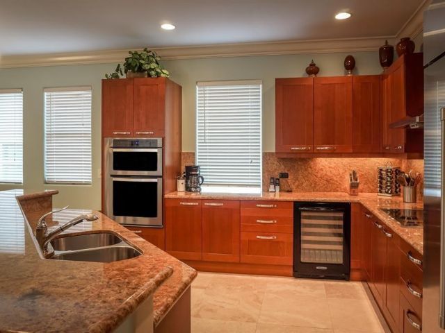 Дом в аренду по адресу 3035 Riomar St - фото 6114618