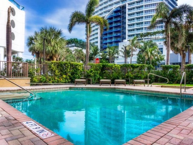 Дом в аренду по адресу 3035 Riomar St - фото 6114623