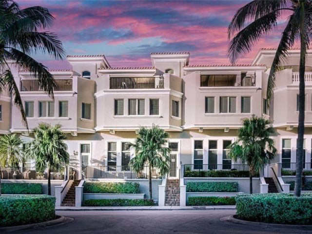 Дом в аренду по адресу 3035 Riomar St - фото 6114628