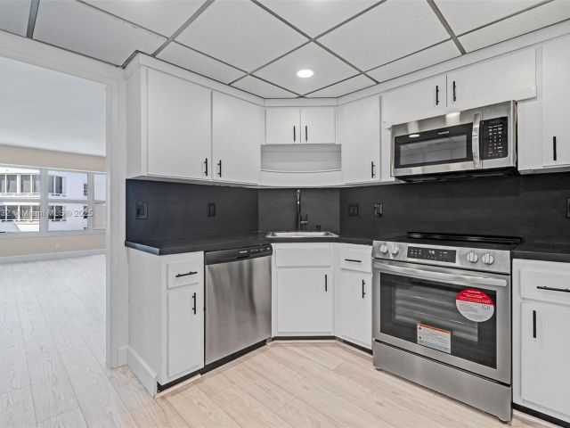 Продажа квартиры #1408 - фото 6099135