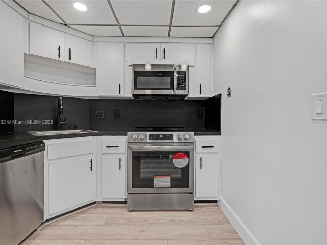 Продажа квартиры #1408 - фото 6099137